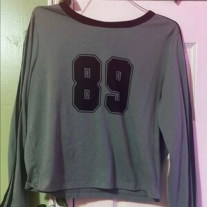 Gray Long Sleeve Top with Black 89